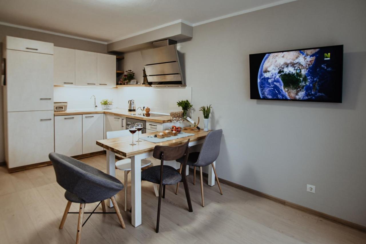 Ferienwohnung Lina Apartamenti Jurkalne Exterior foto