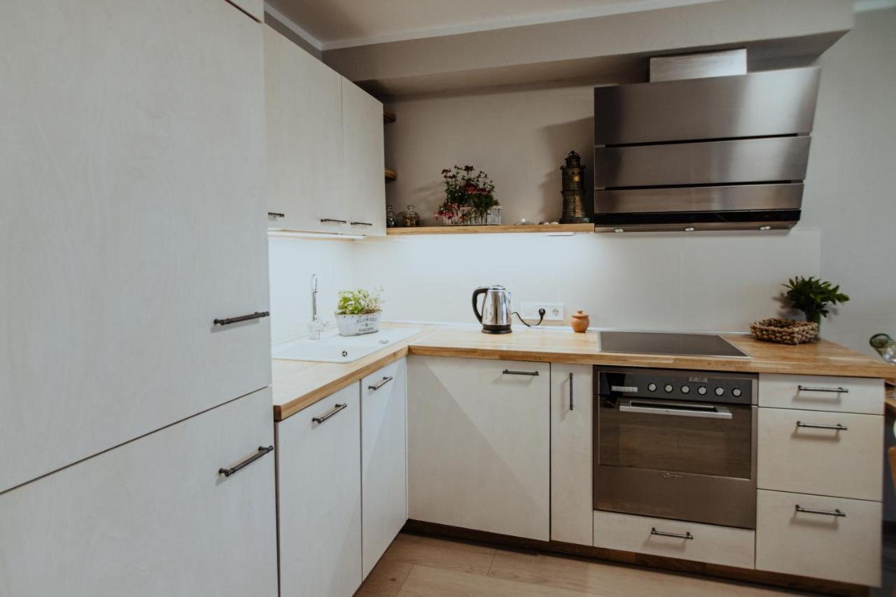 Ferienwohnung Lina Apartamenti Jurkalne Exterior foto